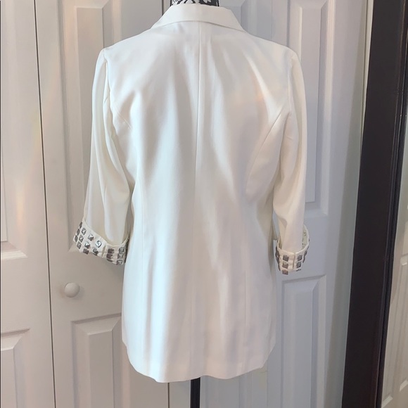 Silver Studded White ”Priorities” Blazer Size L - Picture 5 of 8